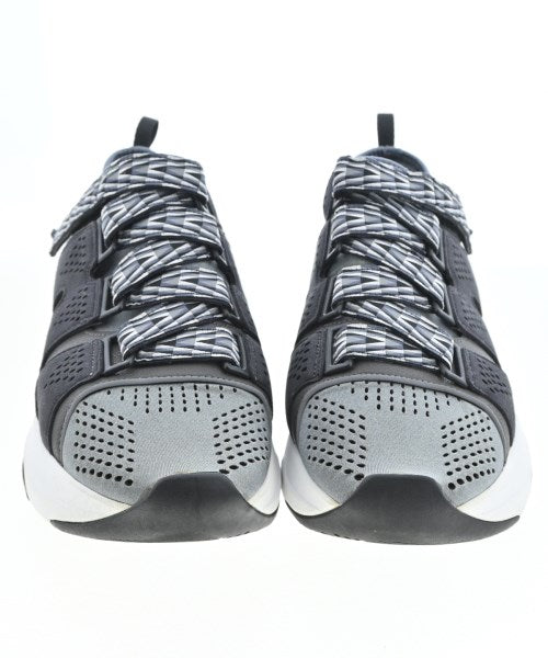 White Mountaineering รองเท้าผ้าใบ