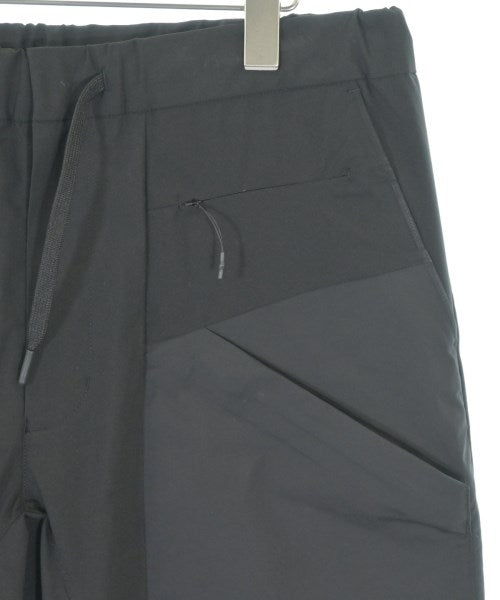 White Mountaineering กางเกงขาสั้น