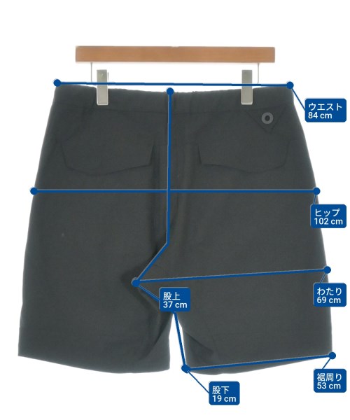White Mountaineering กางเกงขาสั้น