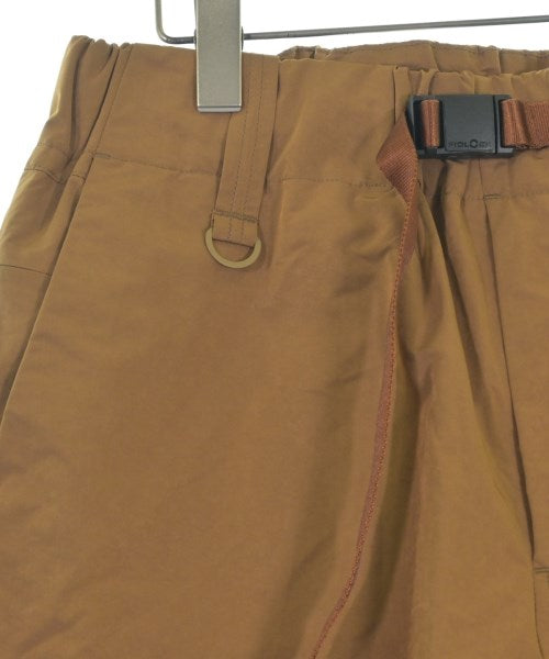 White Mountaineering กางเกงขาสั้น