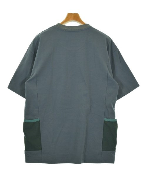 White Mountaineering เสื้อยืด/เสื้อท็อปส์