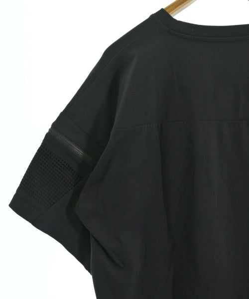 White Mountaineering เสื้อยืด/เสื้อท็อปส์