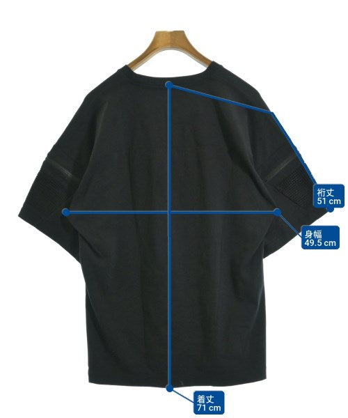 White Mountaineering เสื้อยืด/เสื้อท็อปส์