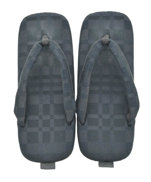 White Mountaineering รองเท้าแตะ