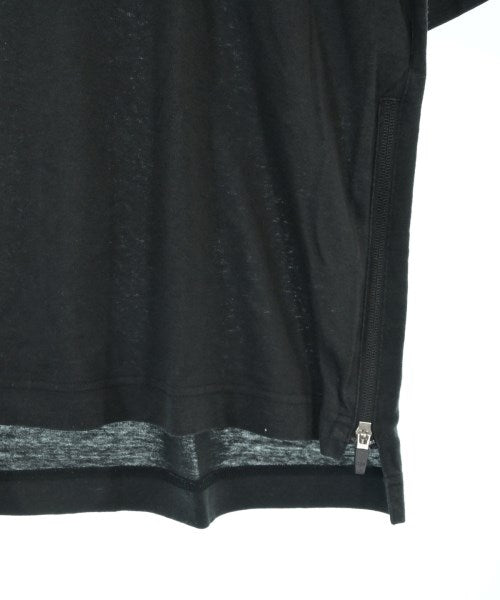 White Mountaineering เสื้อยืด/เสื้อท็อปส์