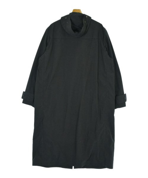 White Mountaineering เสื้อโค้ทดัฟเฟิล