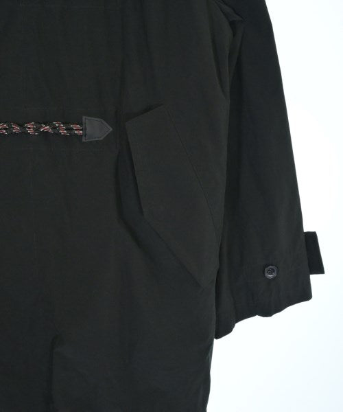 White Mountaineering เสื้อโค้ทดัฟเฟิล