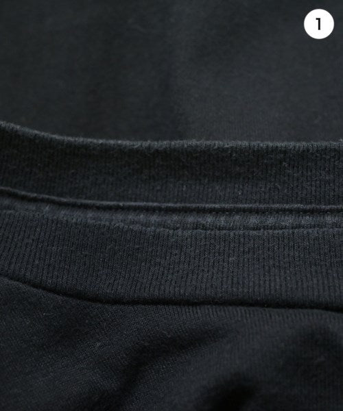 White Mountaineering เสื้อยืด/เสื้อท็อปส์