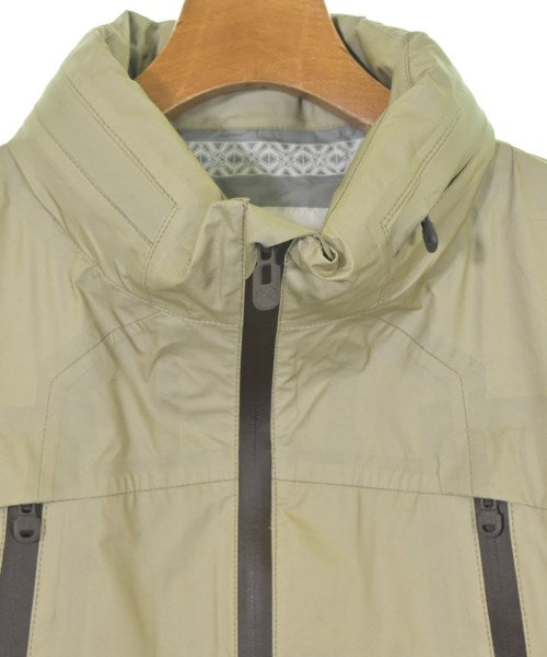 White Mountaineering เสื้อพาร์กาภูเขา