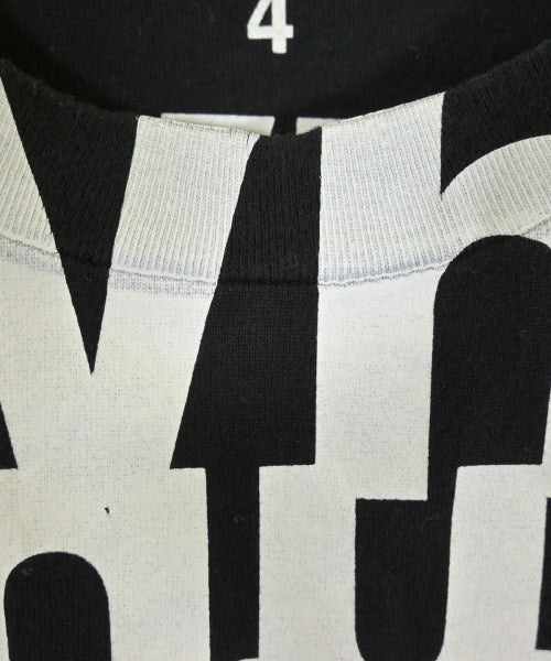 White Mountaineering เสื้อยืด/เสื้อท็อปส์