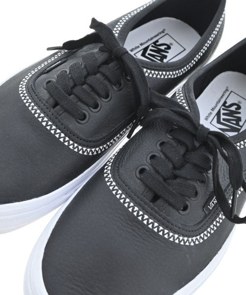 White Mountaineering รองเท้าผ้าใบ