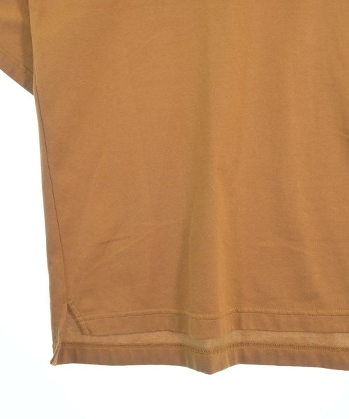 White Mountaineering เสื้อยืด/เสื้อท็อปส์