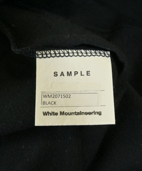 White Mountaineering เสื้อยืด/เสื้อท็อปส์
