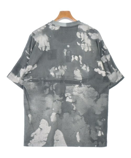 White Mountaineering เสื้อยืด/เสื้อท็อปส์