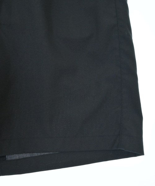 White Mountaineering กางเกงขาสั้น