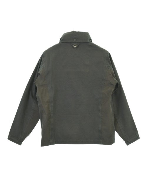 White Mountaineering เสื้อพาร์กาภูเขา