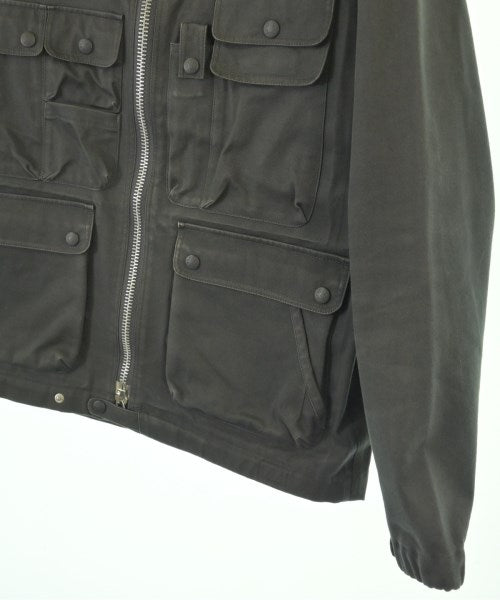 White Mountaineering เสื้อพาร์กาภูเขา