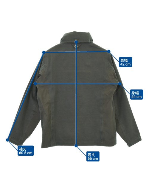 White Mountaineering เสื้อพาร์กาภูเขา