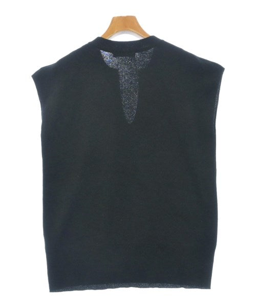 Simplicite เสื้อแขนกุด