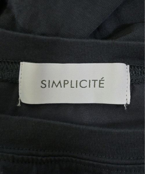 Simplicite เสื้อยืด/เสื้อท็อปส์