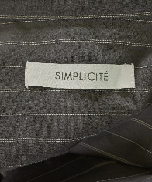 Simplicite เสื้อลำลอง