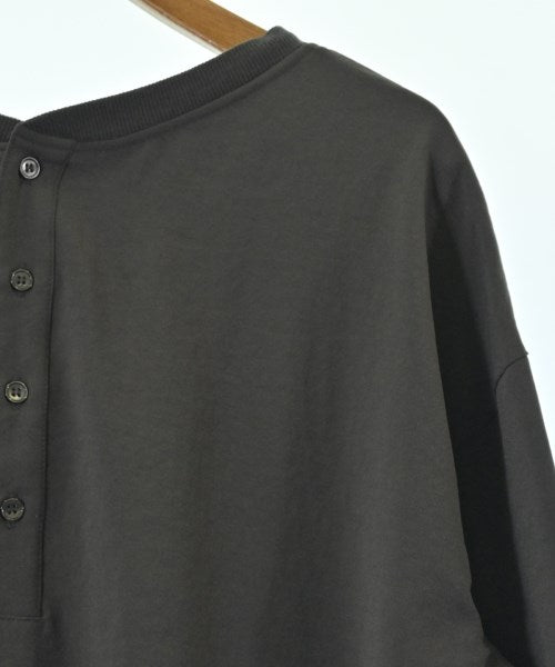 Simplicite เสื้อลำลอง