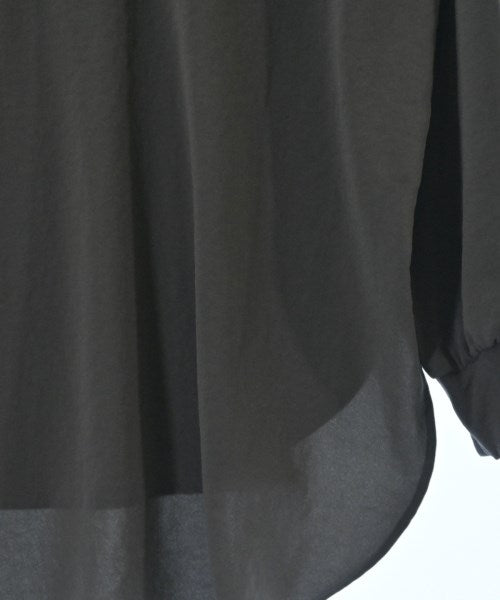 Simplicite เสื้อลำลอง