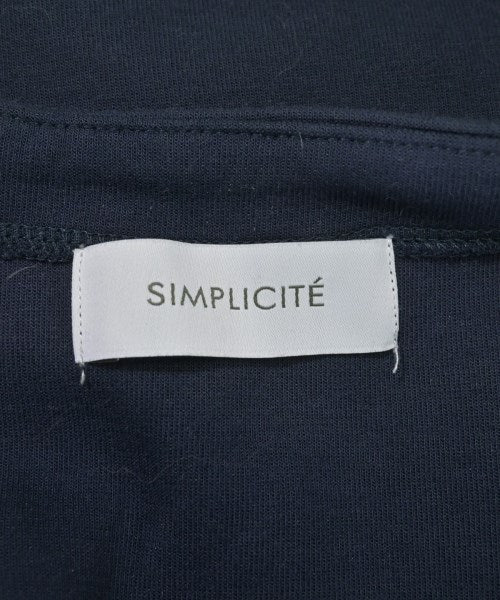 Simplicite เสื้อยืด/เสื้อท็อปส์