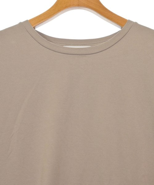 Simplicite เสื้อยืด/เสื้อท็อปส์