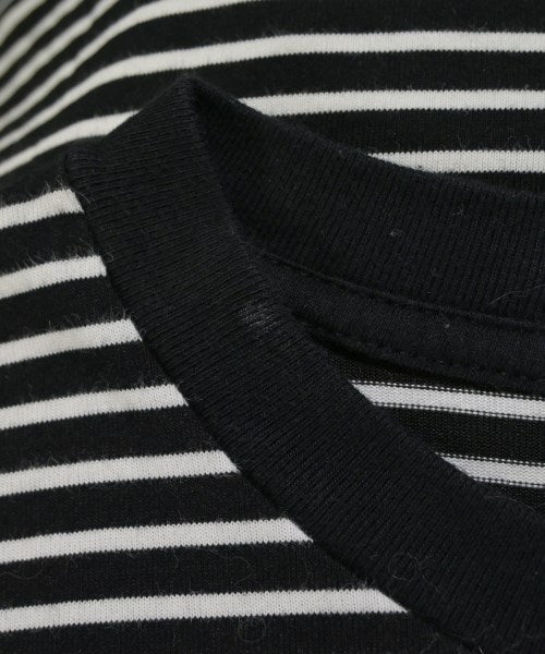 Simplicite เสื้อยืด/เสื้อท็อปส์