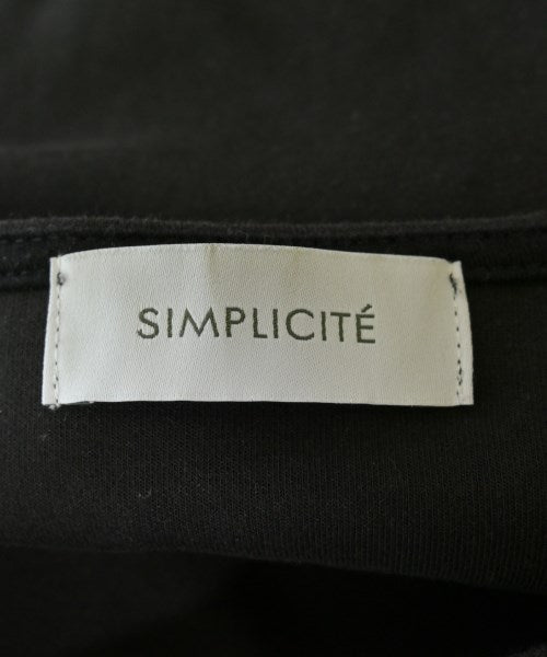 Simplicite เสื้อยืด/เสื้อท็อปส์