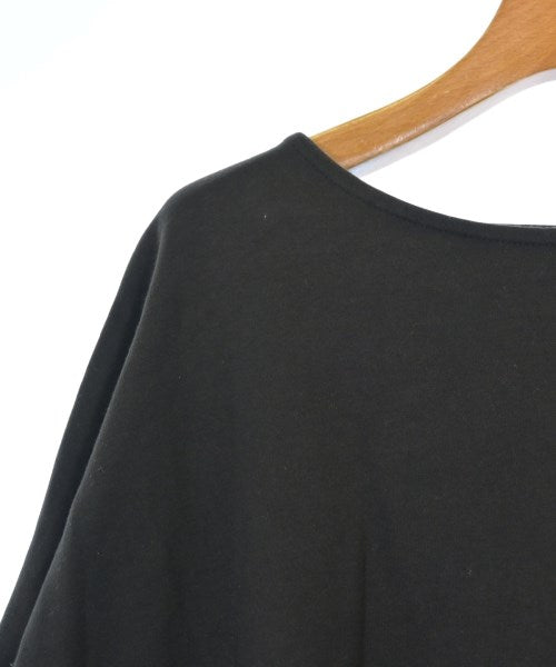 Simplicite เสื้อยืด/เสื้อท็อปส์
