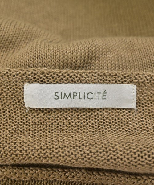 Simplicite เสื้อแขนกุด