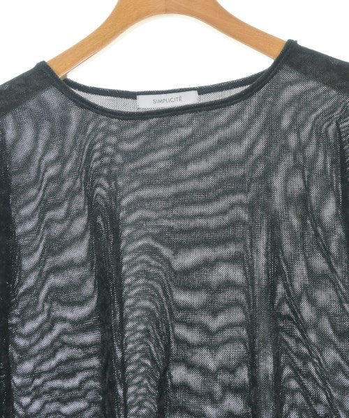 Simplicite เสื้อยืด/เสื้อท็อปส์