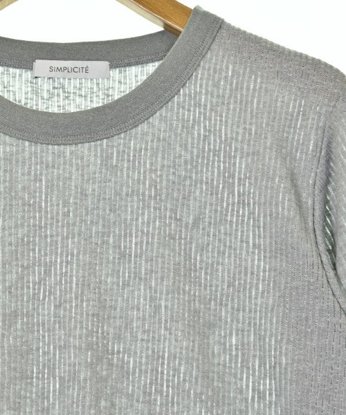 Simplicite เสื้อยืด/เสื้อท็อปส์