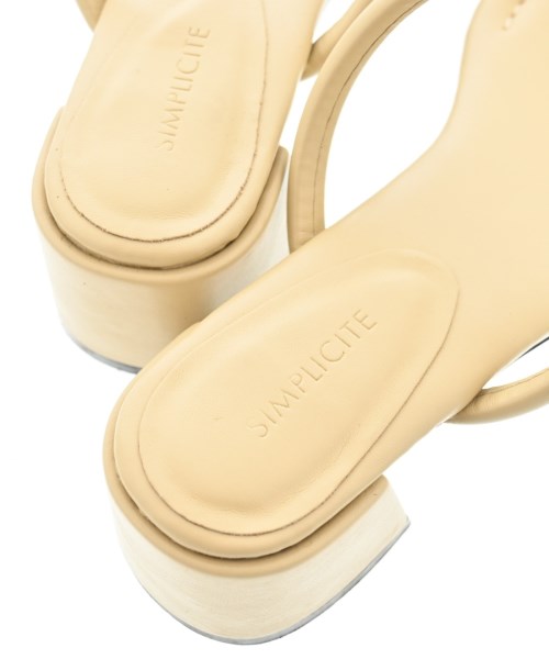 Simplicite รองเท้าแตะ