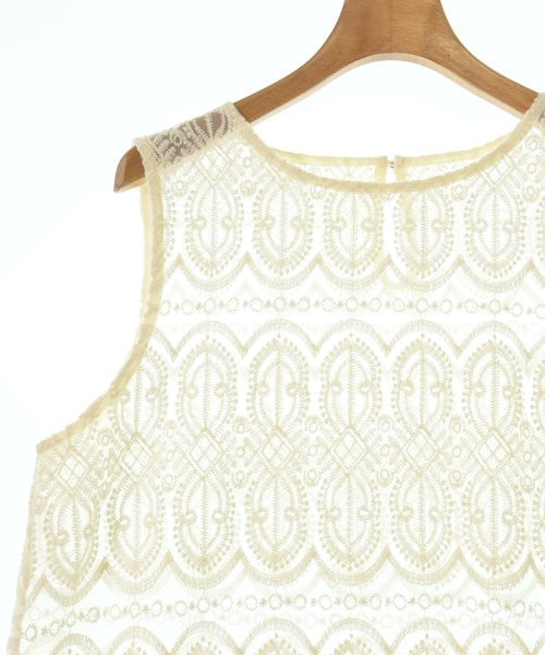Simplicite เสื้อลำลอง