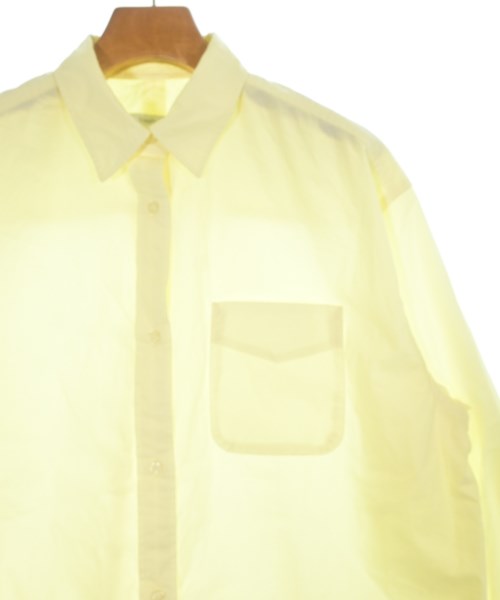 Simplicite เสื้อลำลอง