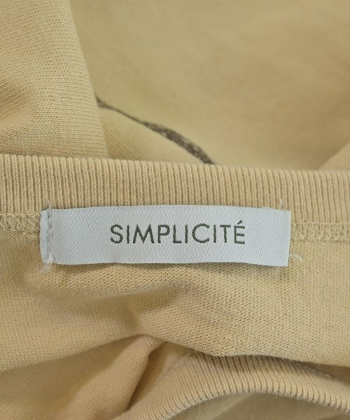 Simplicite เสื้อยืด/เสื้อท็อปส์