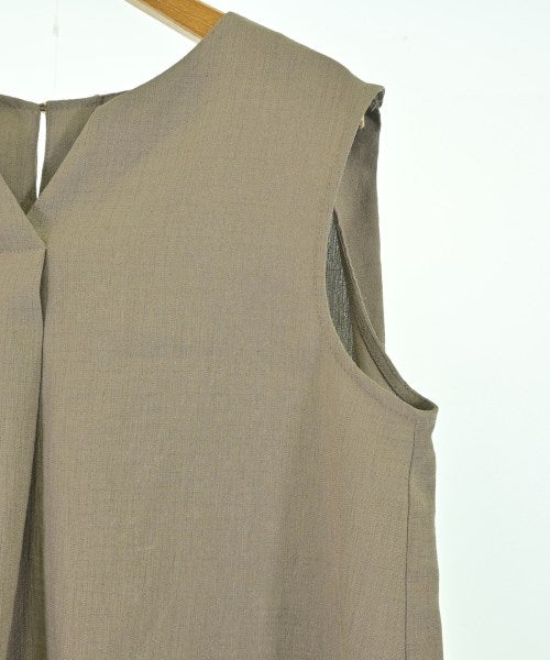 Simplicite ชุดสูทแบบครบเซต (อื่นๆ)