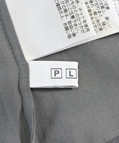 PLST เสื้อสตรี