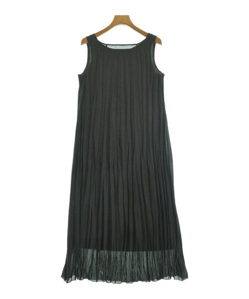 PLST ชุดเดรส