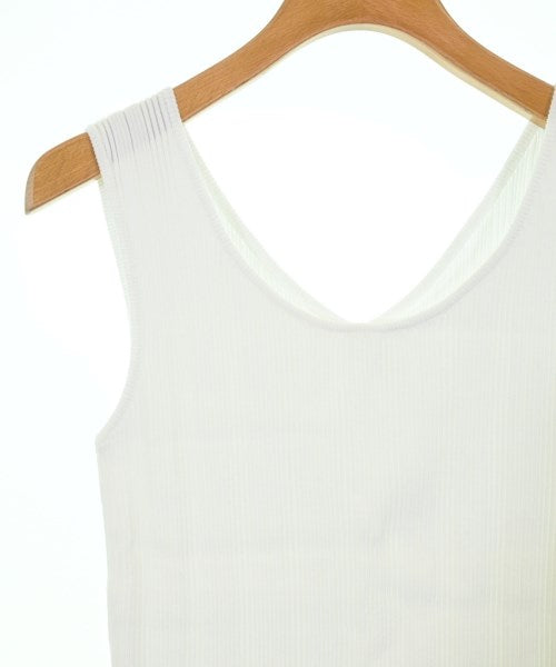 PLST เสื้อแขนกุด