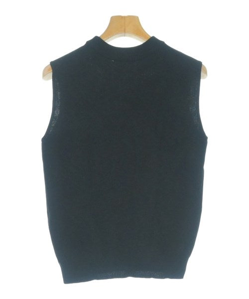 PLST เสื้อแขนกุด