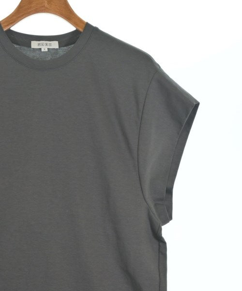 PLST เสื้อยืด/เสื้อท็อปส์
