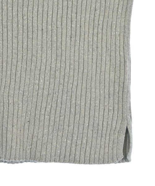 PLST เสื้อแขนกุด