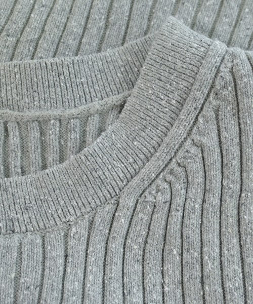 PLST เสื้อแขนกุด