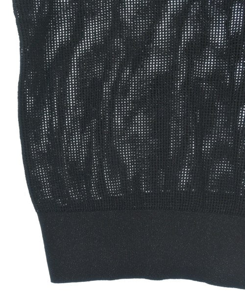 PLST เสื้อแขนกุด