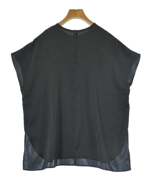 PLST เสื้อสตรี