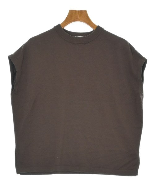PLST เสื้อแขนกุด
